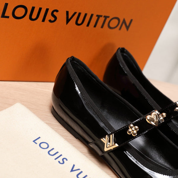 LV 25C Romy Flat Black Patent calf Leather With gold logo 218307