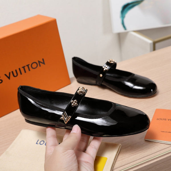 LV 25C Romy Flat Black Patent calf Leather With gold logo 218307