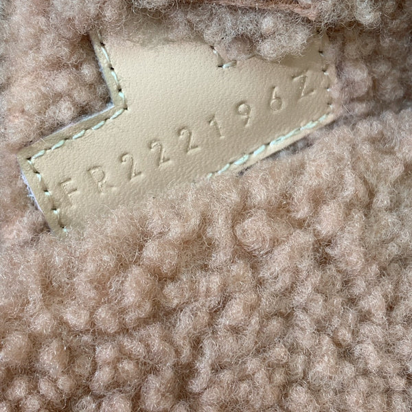 HM Chypre Sandal In Light Pink Lamb Wool  984184