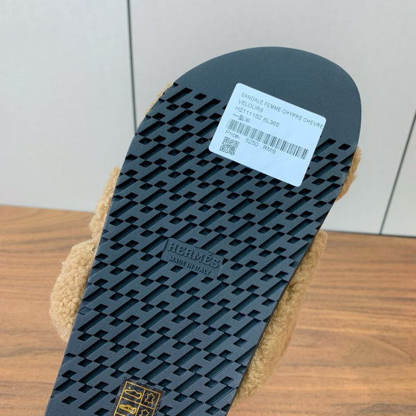 HM Chypre Sandal In Light Brown Lamb Wool 984186