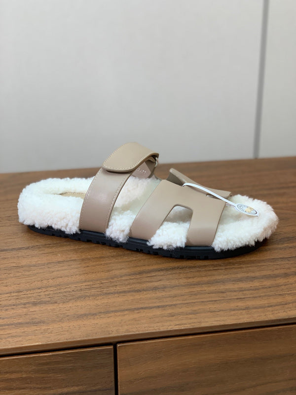 HM Chypre Sandal Light Brown Mix White Wool And Cowhide Lining  984209