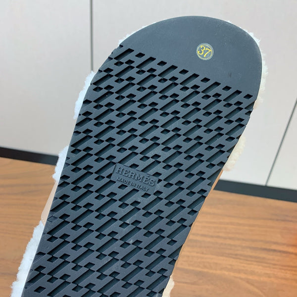 HM Chypre Sandal Light Brown Mix White Wool And Cowhide Lining  984209