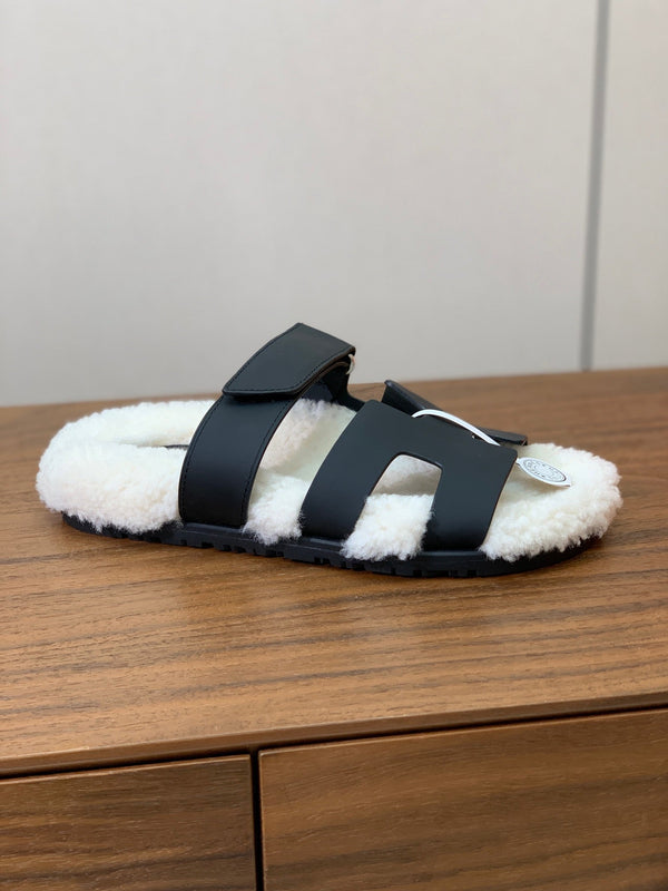 HM Chypre Sandal Black Mix White Wool And Cowhide Lining 984211