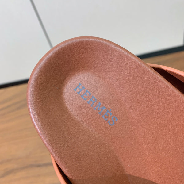 HM Kazimir Sandal Brown Suede Calfskin 294031