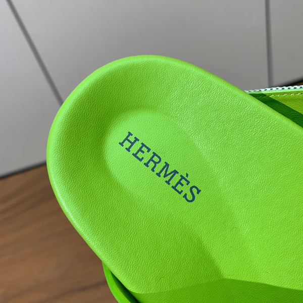 HM Kazimir Sandal Green Farbic Calfskin 293984