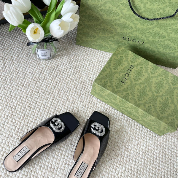 SANDALO GG CRYSTAL SLIDES IN PELLE DI VITELLO NERA E CREMA