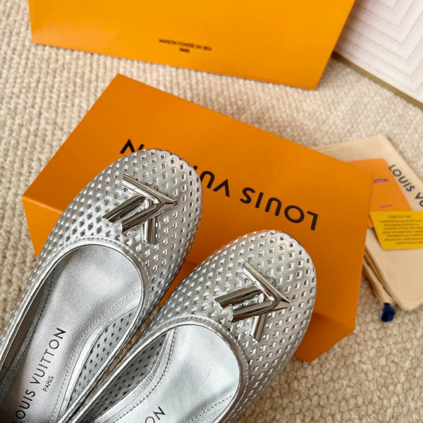 LV Shake Flat Ballerina Silver Cowhide