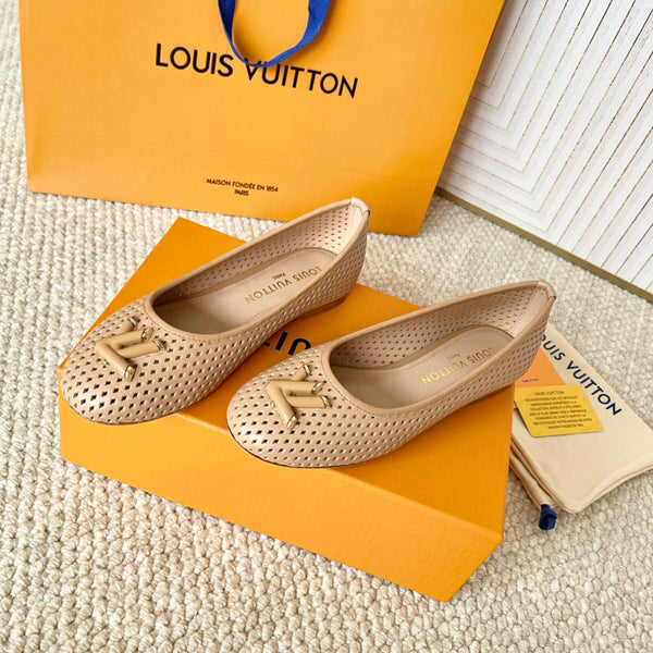 LV Shake Flat Ballerina Beige Cowhide