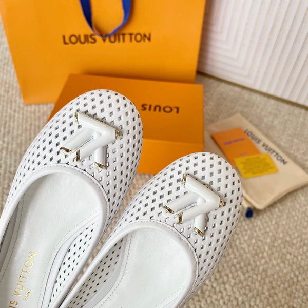 LV Shake Flat Ballerina White Cowhide