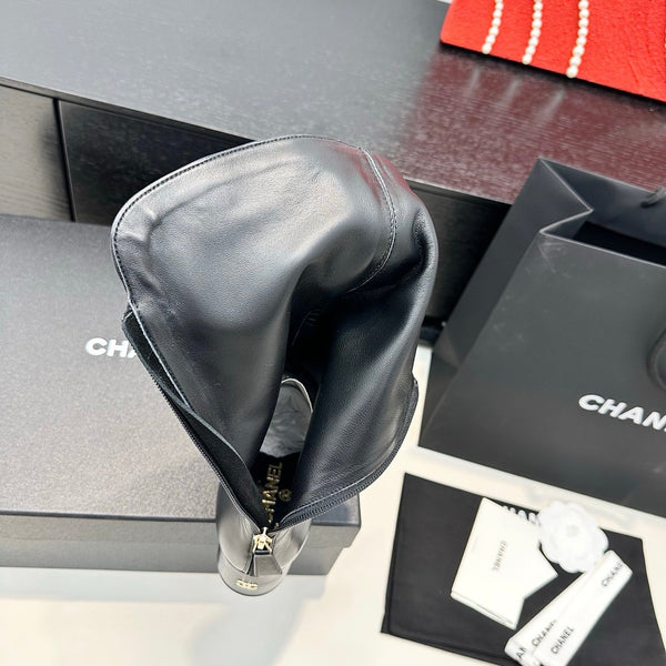 CC 25th Métiers d’art High Boots 55mm Black Suede & Cowhide 413020