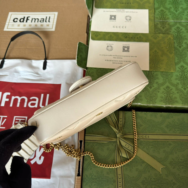 gg marmont 21cm white calfskin double g stud gold hardware