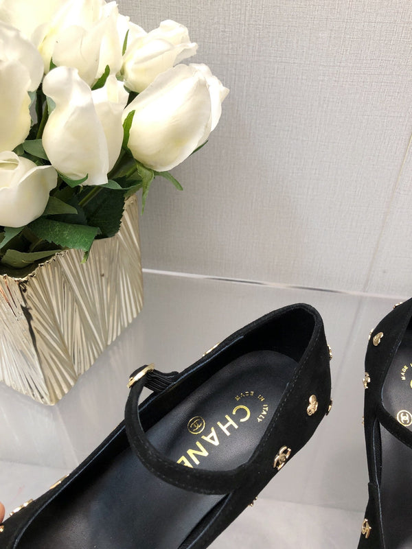 MARY JANE BLACK SUEDE AND LAMBSKIN ATTACH METAL