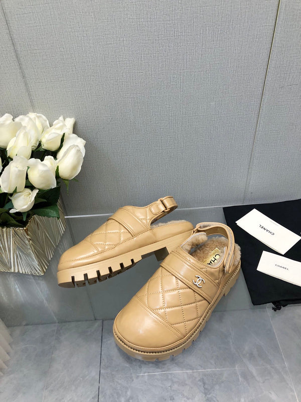 PANTOFOLE CON PLATEAU IN PELLE DI AGNELLO BEIGE CREMA