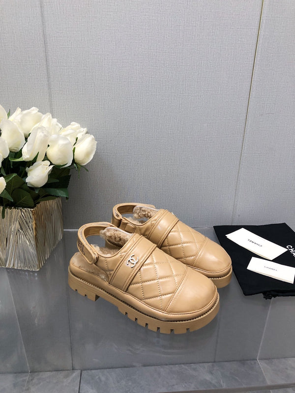 PANTOFOLE CON PLATEAU IN PELLE DI AGNELLO BEIGE CREMA