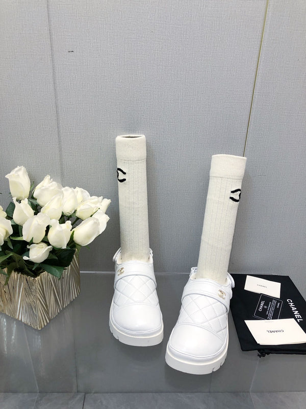 PANTOFOLA CON PLATEAU IN PELLE DI AGNELLO BIANCA