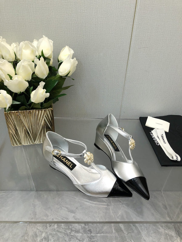 CAMELLIA CAP JANE SANDALS IN SILVER MIX BLACK LAMBSKIN