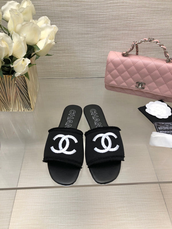 CC 25C Slippers Black Fabric Material 212964