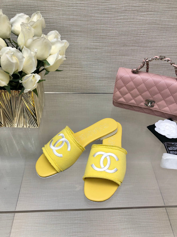 CC 25C Slippers Yellow Fabric Material 212965