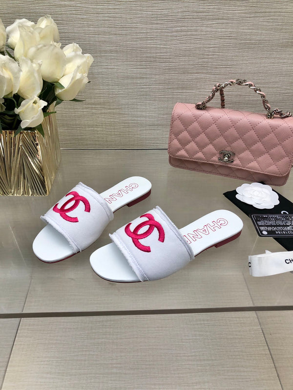 CC 25C Slippers White Fabric Material 212968