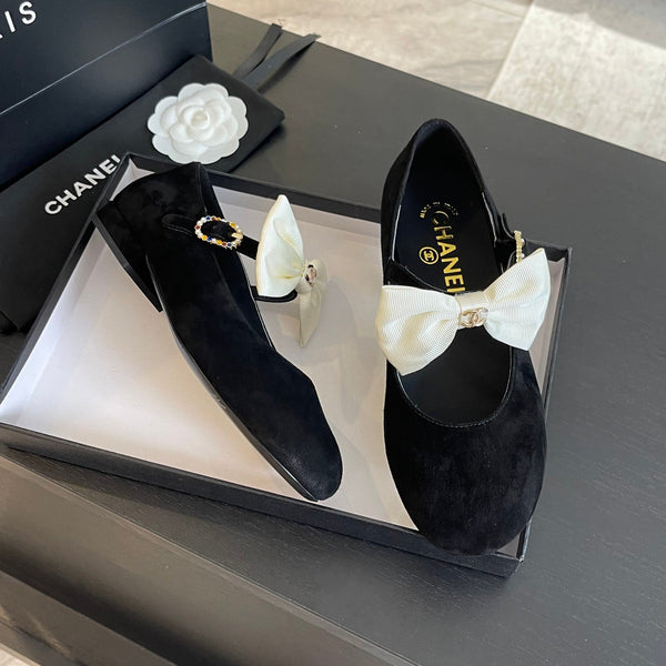 BALLERINA IN PELLE SCAMOSCIATA NERA CON FIOCCO BIANCO