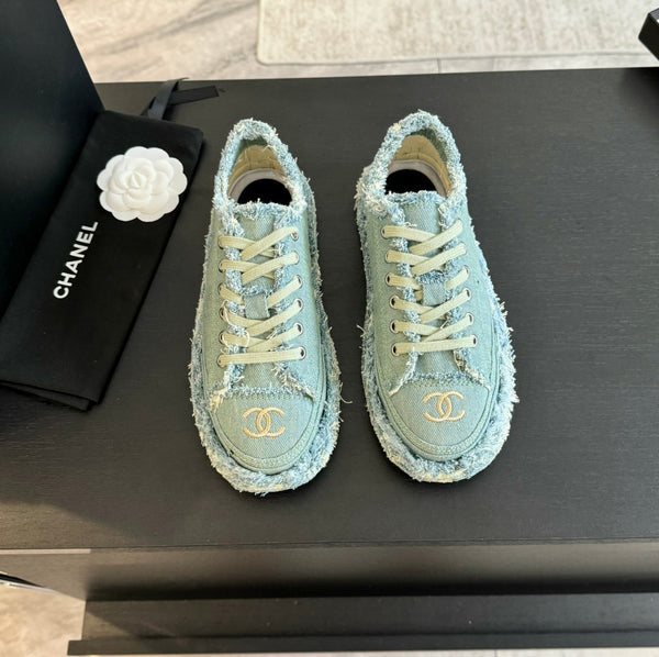 cc low sneaker dark old denim embroidery canvas