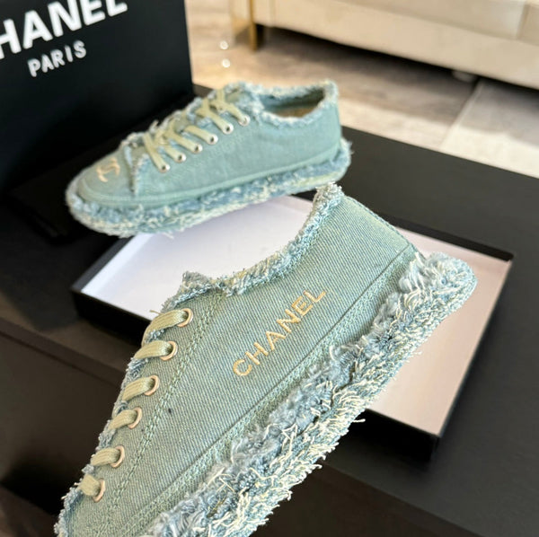 cc low sneaker dark old denim embroidery canvas