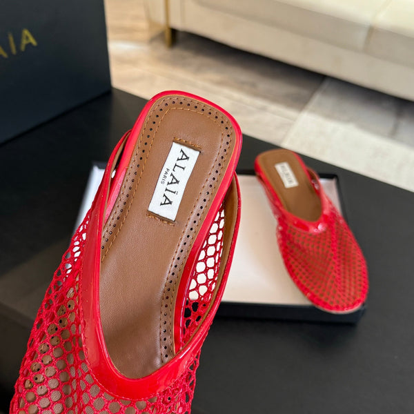 mulo piatto in rete di agnello rosso