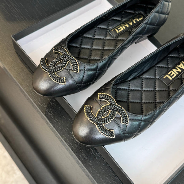 ballet flat black quilted lambskin large black cc logo