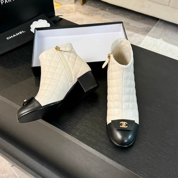 CC Ankle Boots 50mm White Black Quilted Lambskin