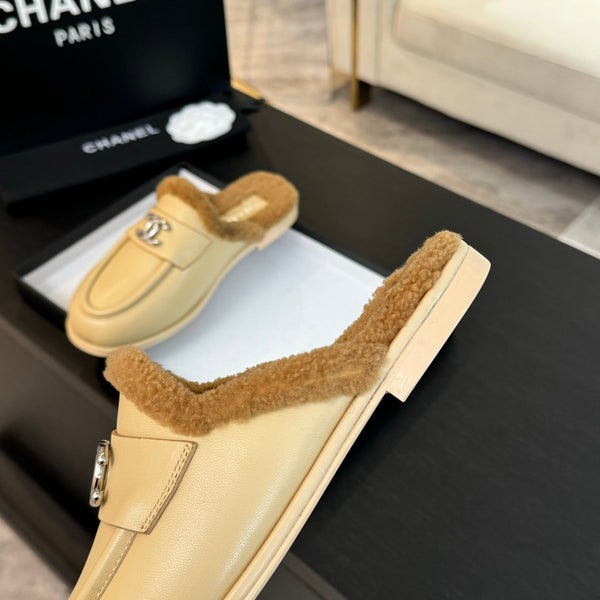 CC Mule Beige Calfskin Lamb Wool
