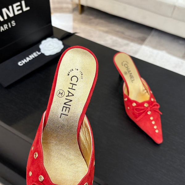 MULE CON TACCO ALTO 65 MM IN CAMOSCIO ROSSO CARAMELLA