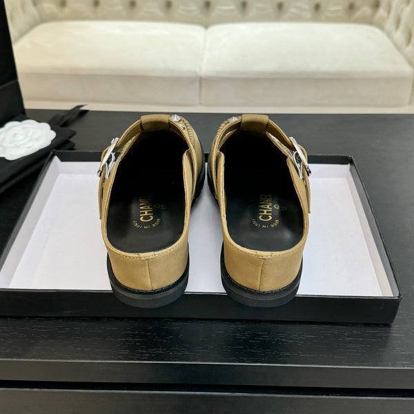 CC 25C Mule Sandal Dried Moss Imported Cowhide 212945