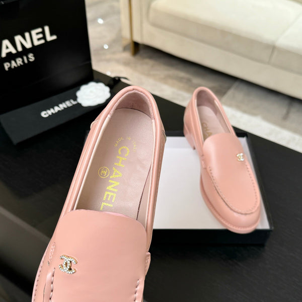 CC 25C Moccasins Pink Patent Leather