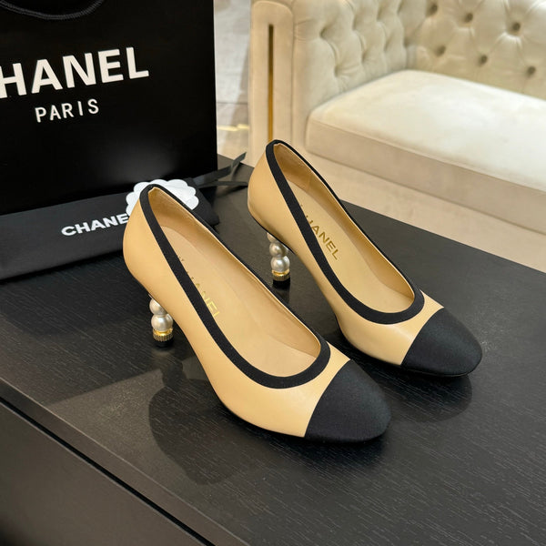 CC 25S Pump 85mm Beige Vitello Nero Grosgrain