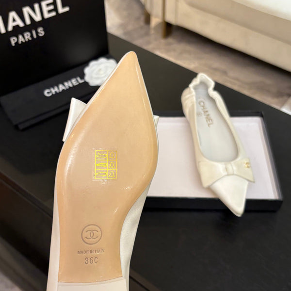 CC 25A Ballerina Ivory Satin And Sheepskin 373780