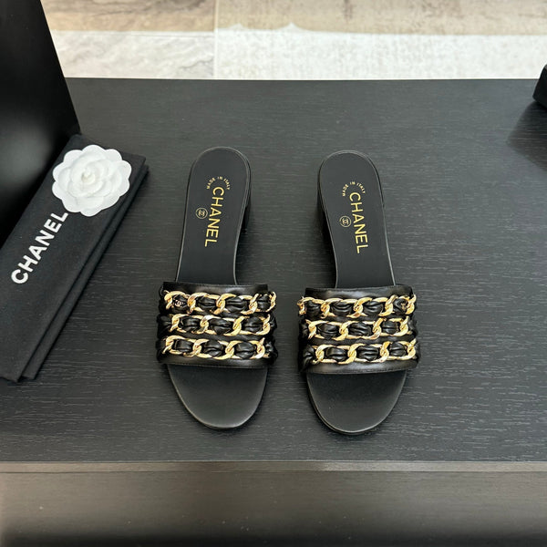 CC 25B Heel Mule Sandals 50mm Black Sheepskin With Chain 373819