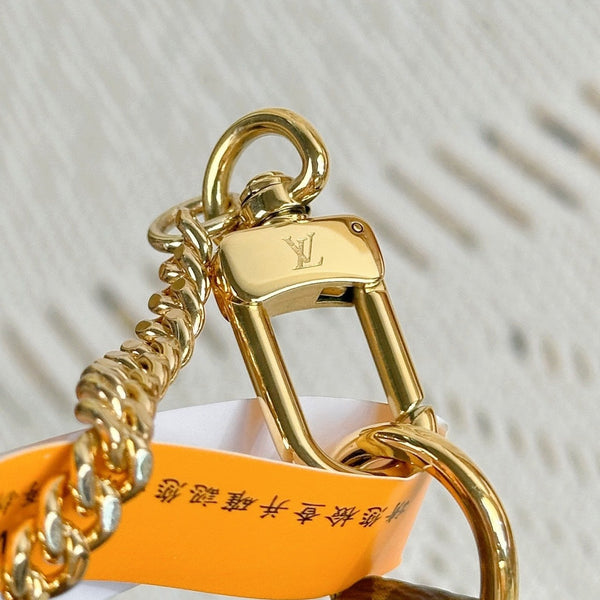 LV MINI POCHETTE ACCESSOIRES 15.5 MONOGRAM CANVAS