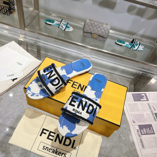 Ciabatte FF Signature da donna in tela blu e bianca