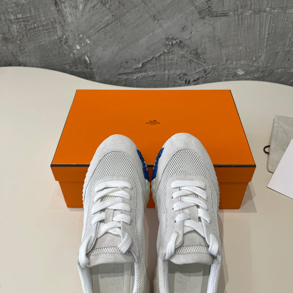 Sneakers HM Bouncing 35 in tela a rete grigia e pelle di capra scamosciata H blu arancione