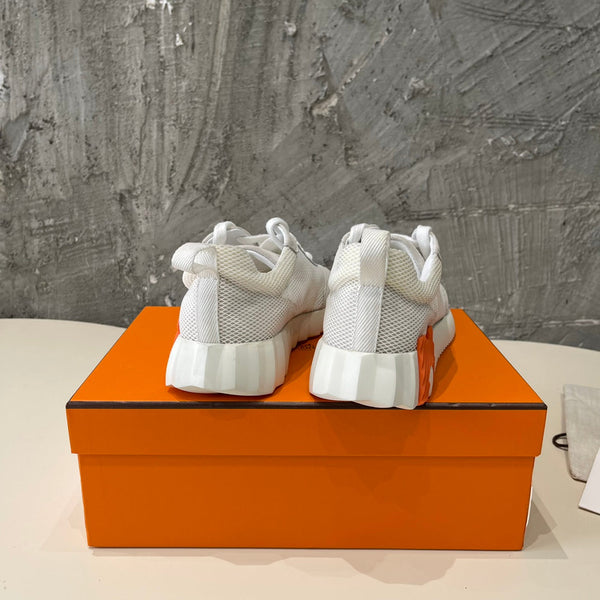 Sneakers HM Bouncing 35 in tela a rete grigia e pelle di capra scamosciata H blu arancione