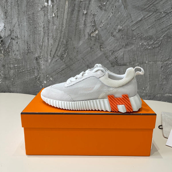 Sneakers HM Bouncing 35 in tela a rete grigia e pelle di capra scamosciata H blu arancione