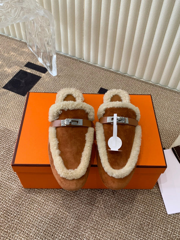 HM Oz Mule In Caramel Suede Lined With Wool Fleece 113189
