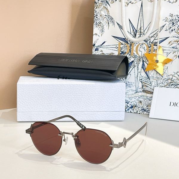 MONTAIGNE SUNGLASS CD DIAMOND R5U IN METAL