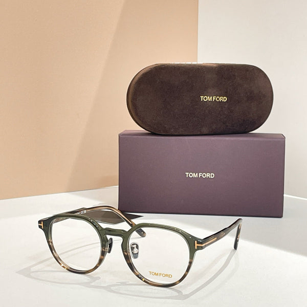 Tom Ford Sunglasses 697317