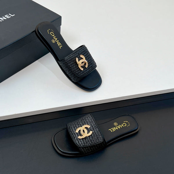 CC Slippers In Black Palm Fiber 149729