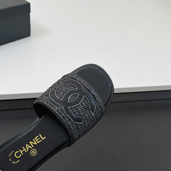 CC Slippers In Black Palm Fiber 149740