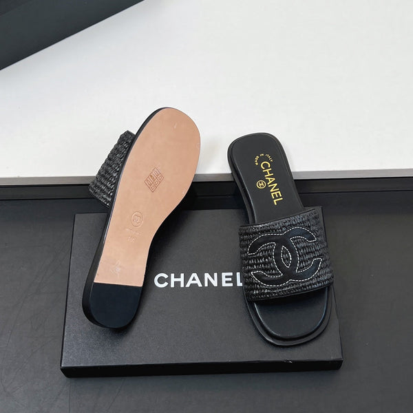 CC Slippers In Black Palm Fiber 149740