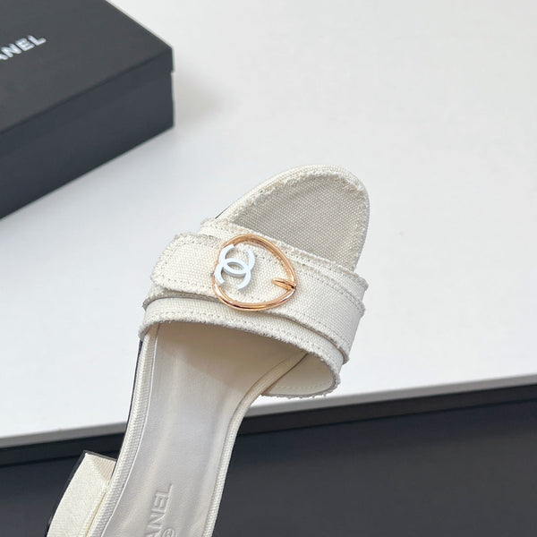 CC Mule Sandals In White Canvas Fabric 149437