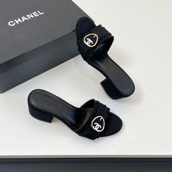 CC Mule Sandals In Black Canvas Fabric 149439