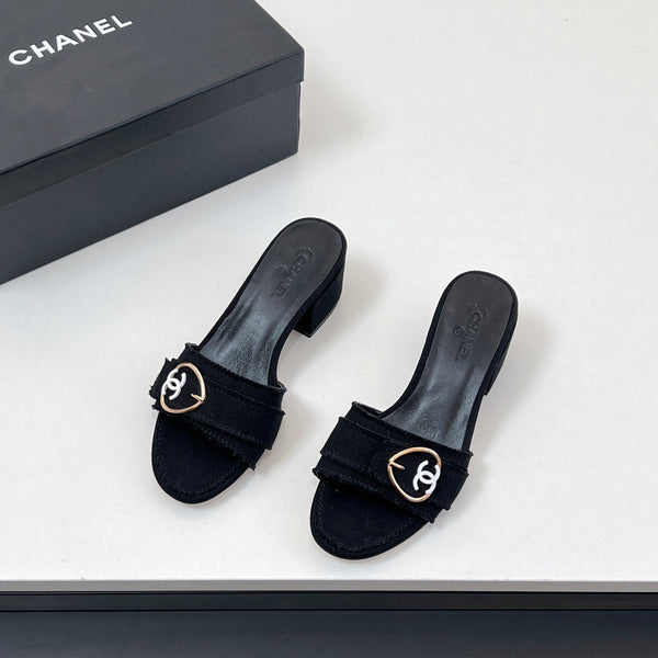 CC Mule Sandals In Black Canvas Fabric 149439